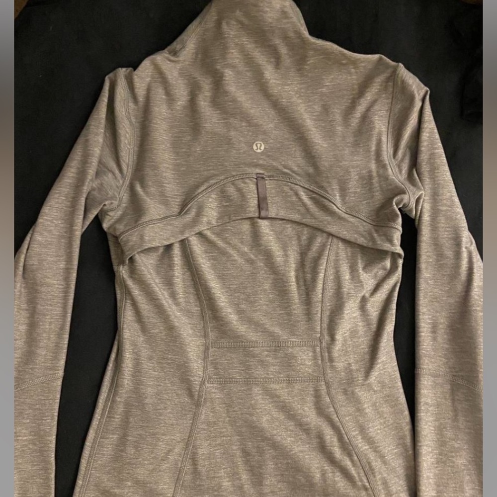 Lululemon Define Jacket Size 4 - Picture 2 of 2